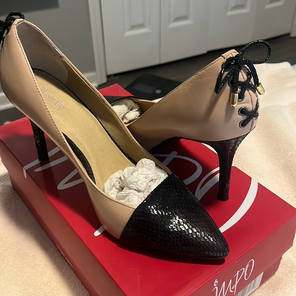 Pumps 8.5